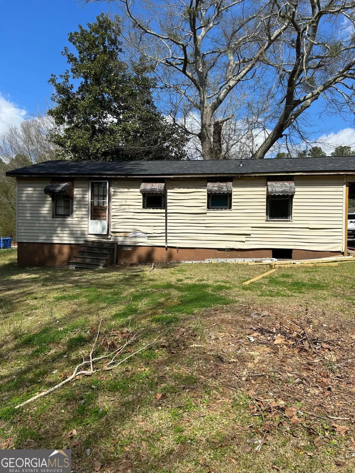 355 Whitfield Dr — photo 8 of 18