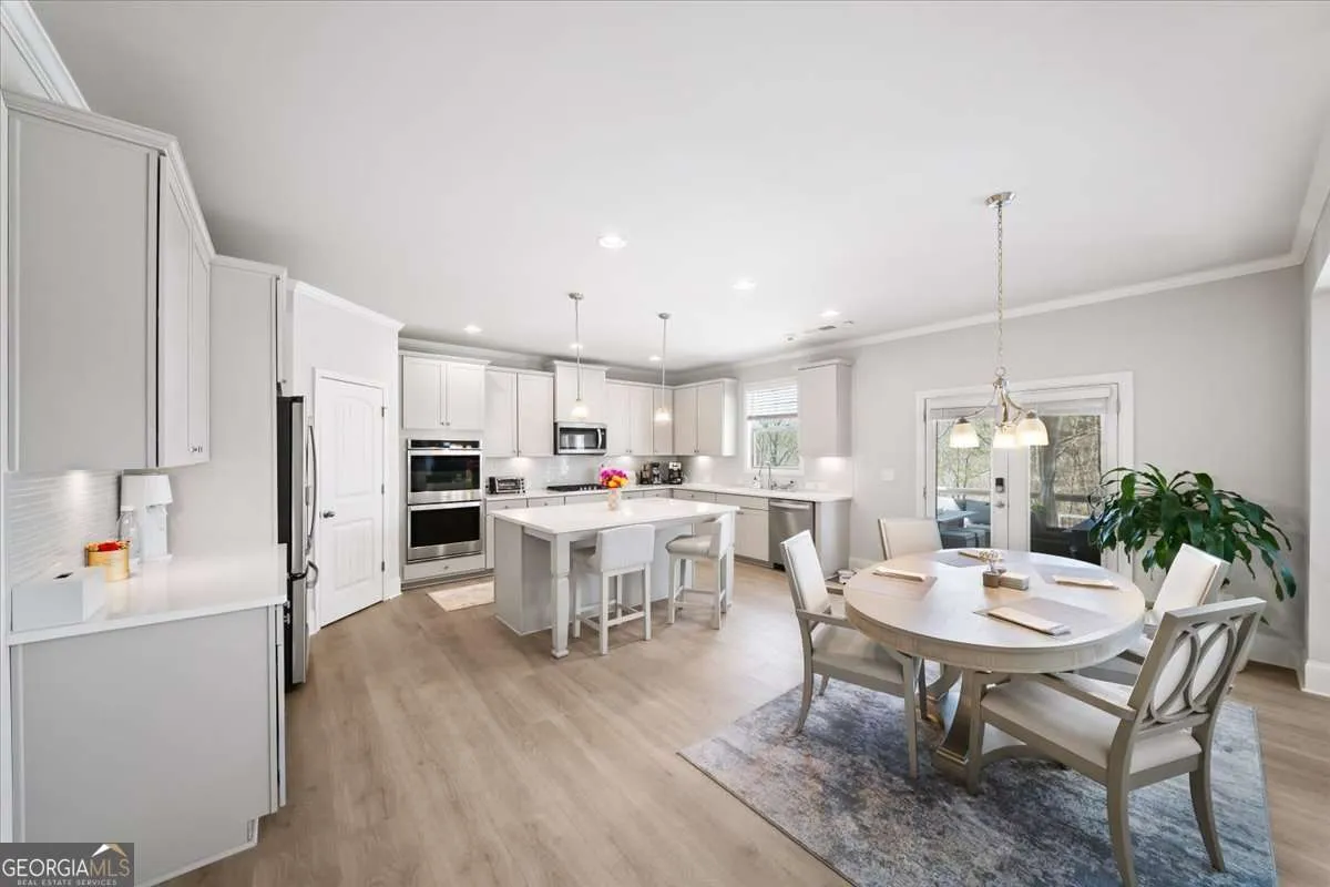 3202 Garden Hill Ln — photo 3 of 73
