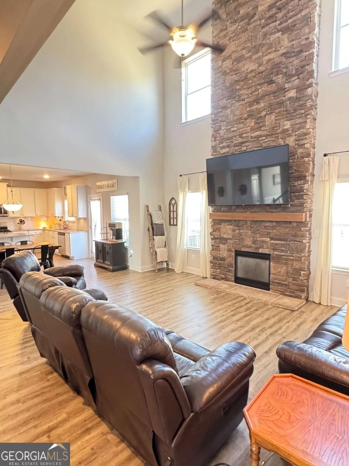 77 Wentworth Cir — photo 7 of 39