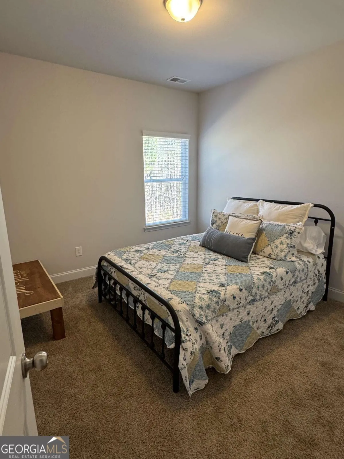 77 Wentworth Cir — photo 8 of 39