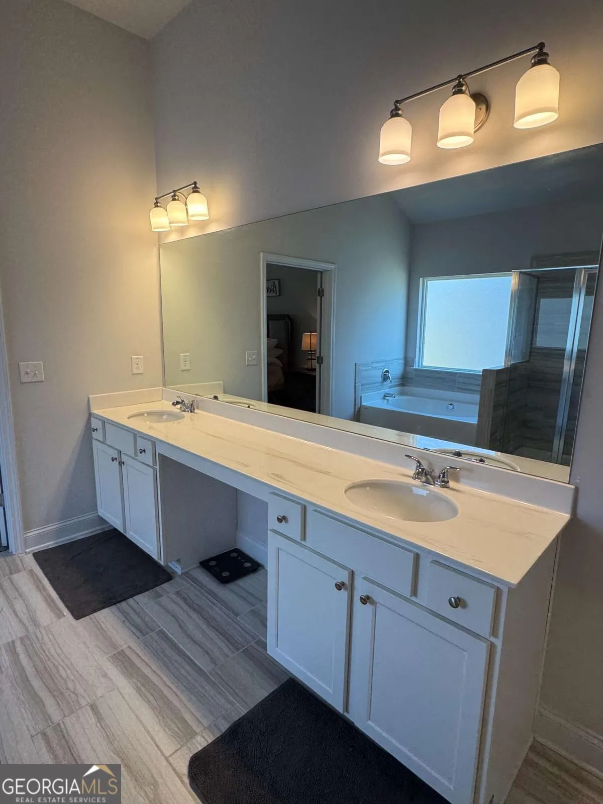 77 Wentworth Cir — photo 14 of 39