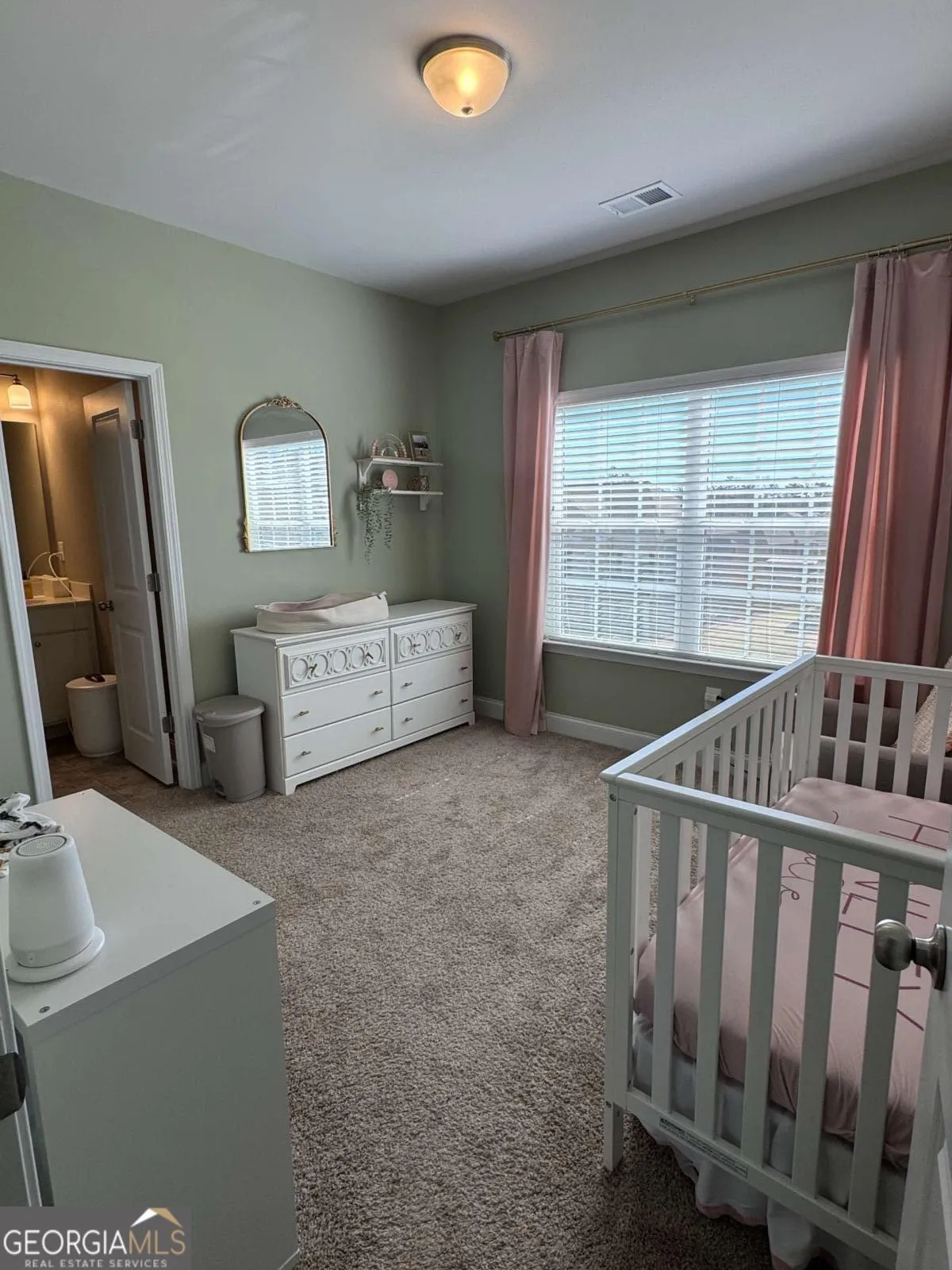 77 Wentworth Cir — photo 18 of 39