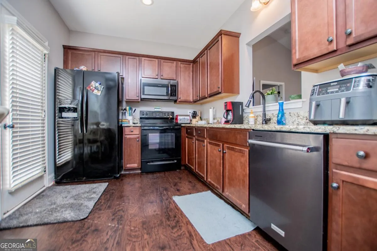228 White Creek Dr — photo 10 of 60
