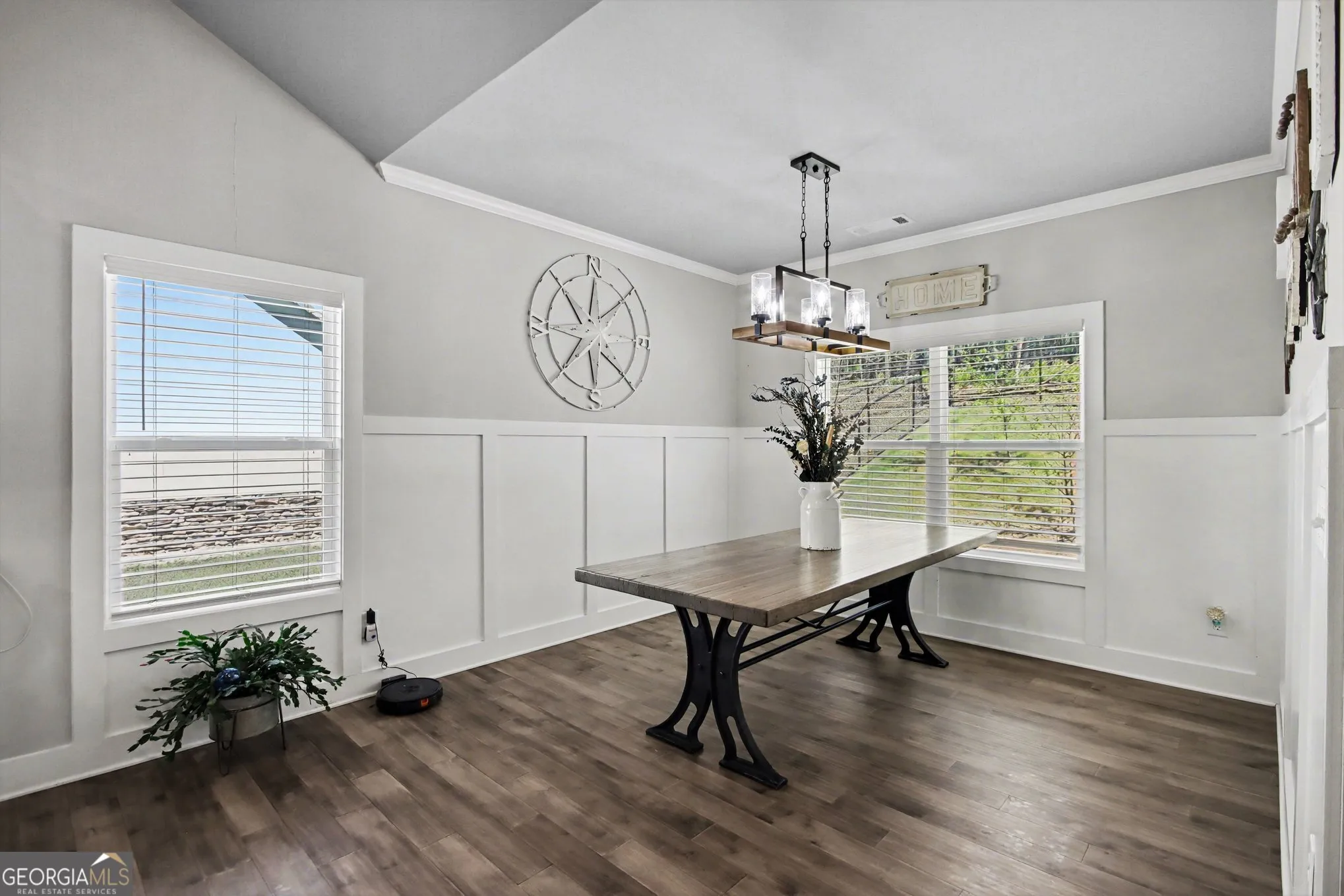 8345 Loch Lomand Ln — photo 11 of 46