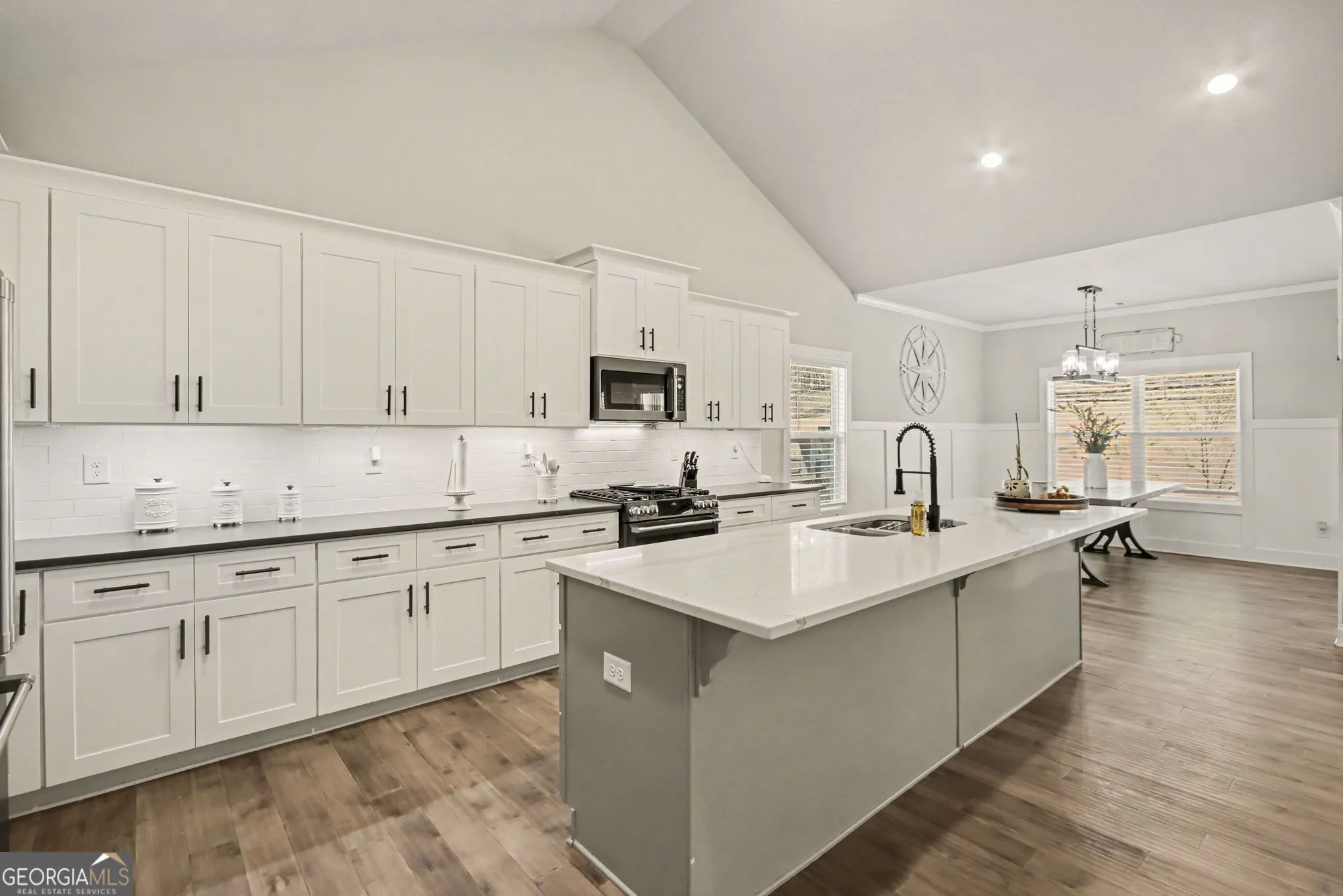 8345 Loch Lomand Ln — photo 8 of 46