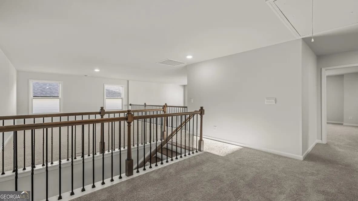 53 Parkview Dr — photo 16 of 35