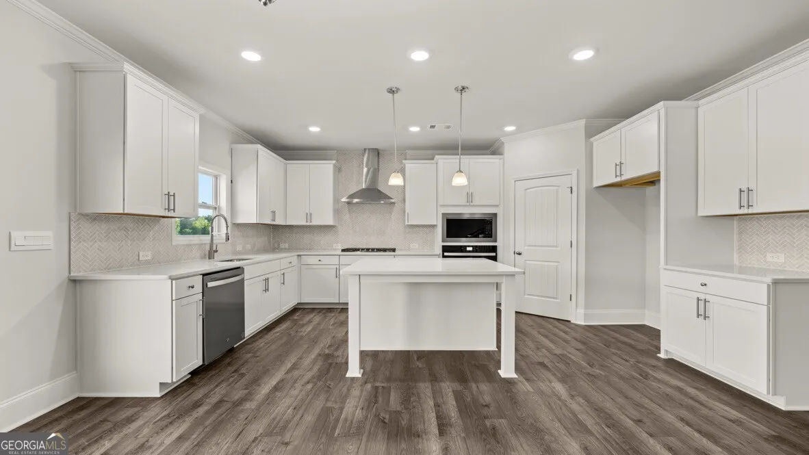 53 Parkview Dr — photo 31 of 35