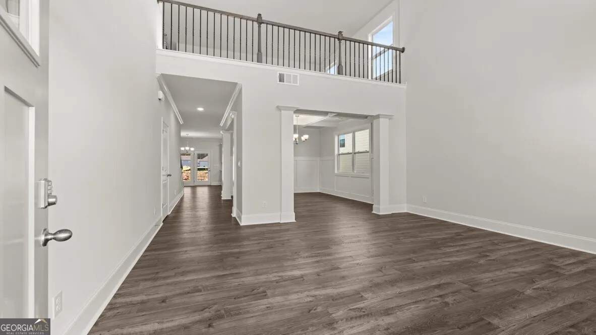 53 Parkview Dr — photo 2 of 35