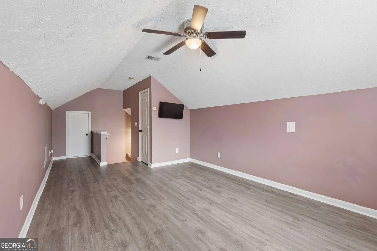 9880 Rivercliff Ln — photo 34 of 52