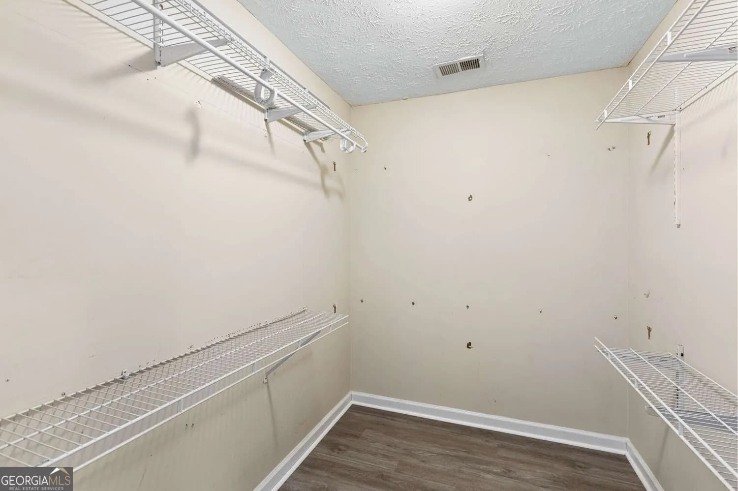 9880 Rivercliff Ln — photo 20 of 52
