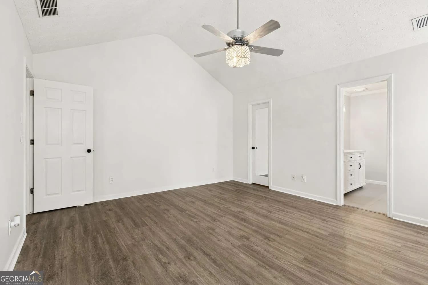 9880 Rivercliff Ln — photo 25 of 52