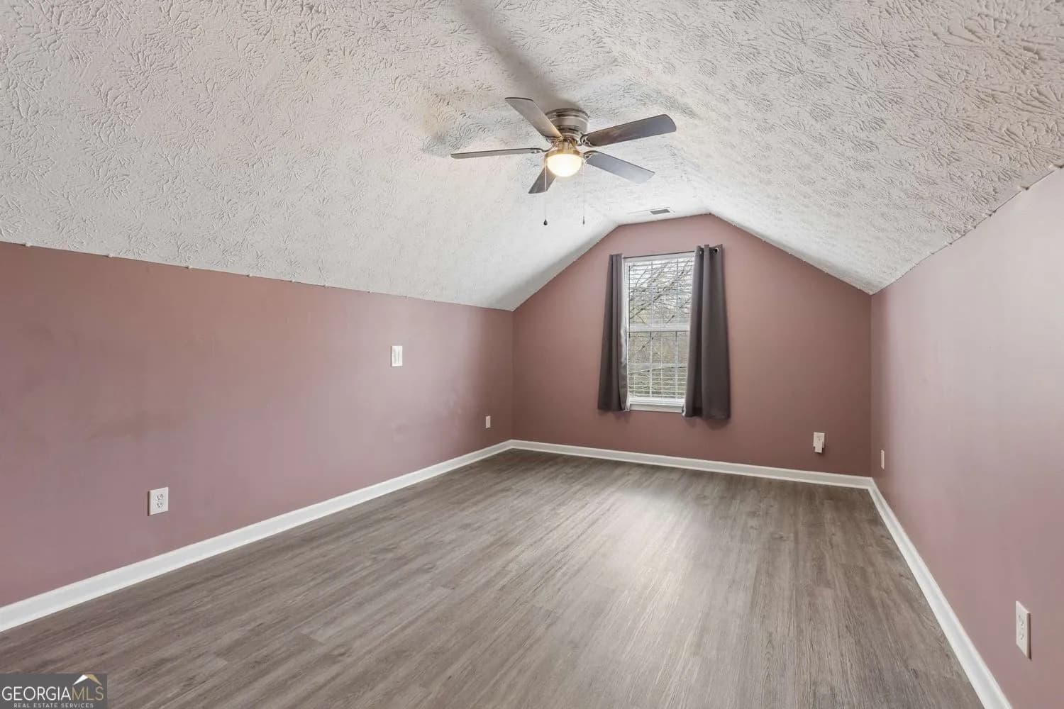 9880 Rivercliff Ln — photo 33 of 52