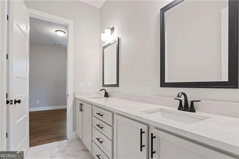 150 Old Sandhill Rd — photo 10 of 37