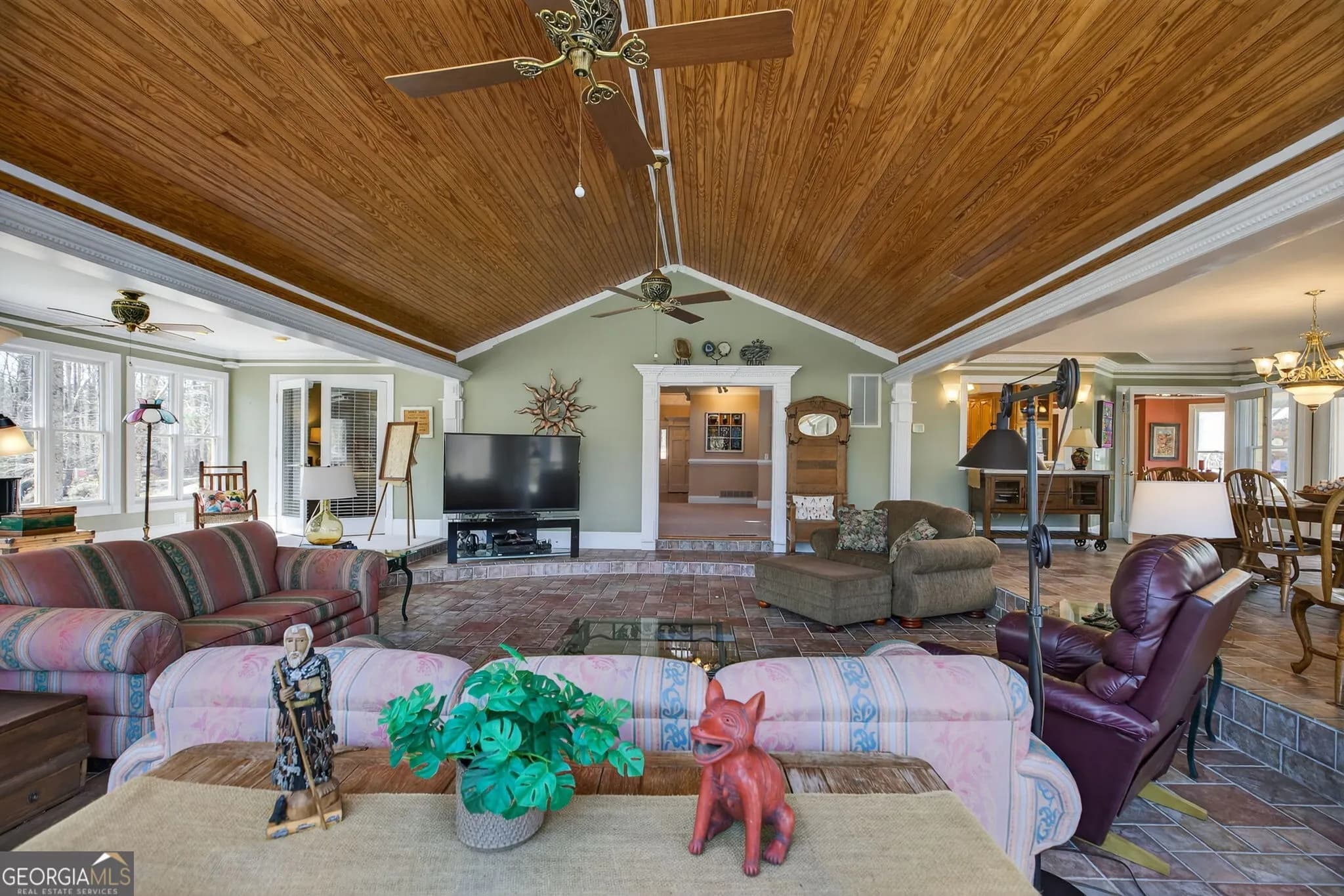 10003 Lakeview Pkwy — photo 19 of 102