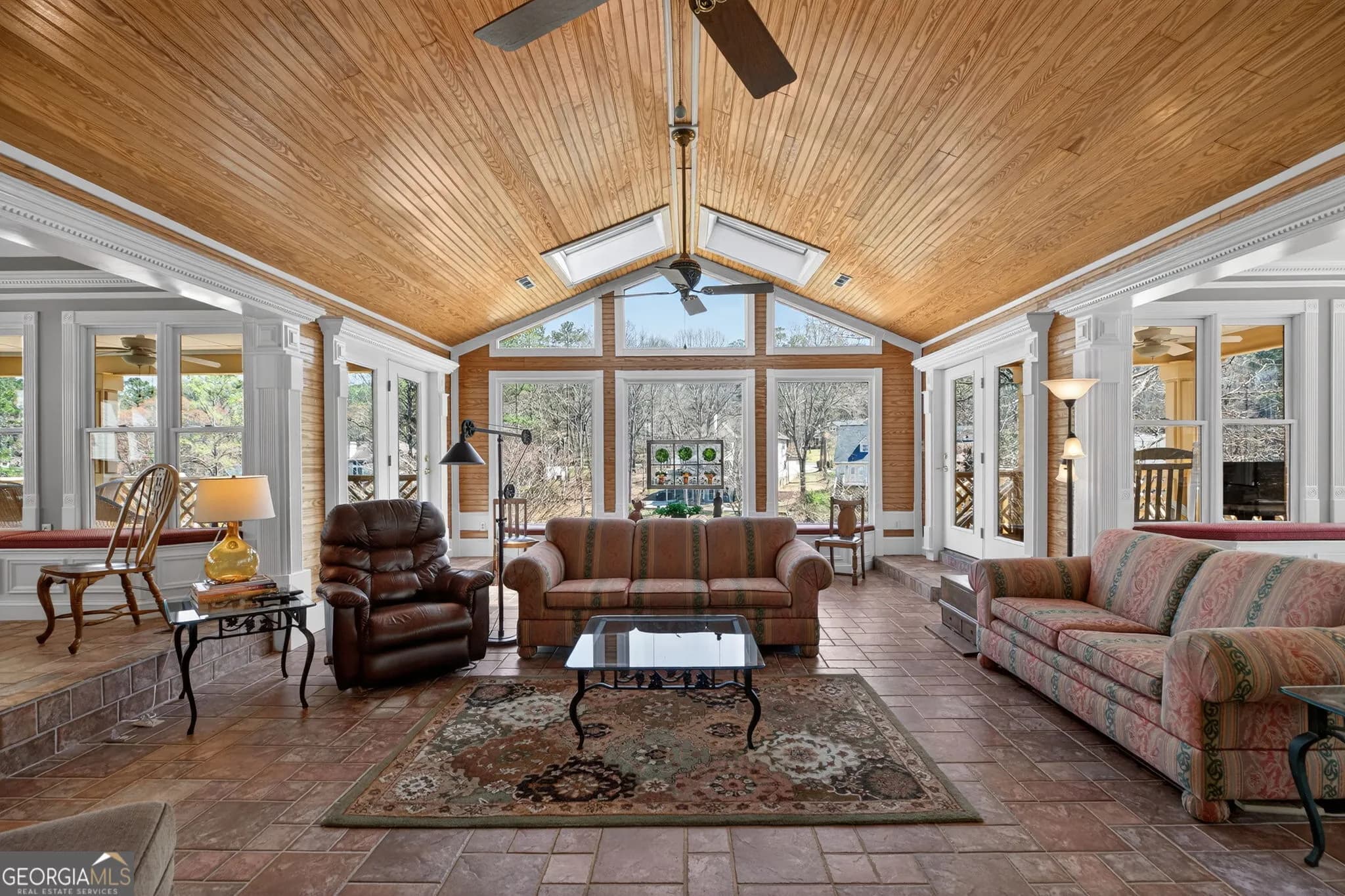 10003 Lakeview Pkwy — photo 17 of 102