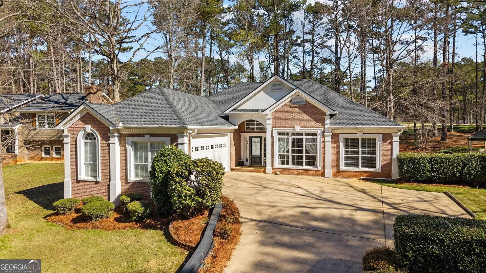 1030 Lakeview Pkwy, Villa Rica