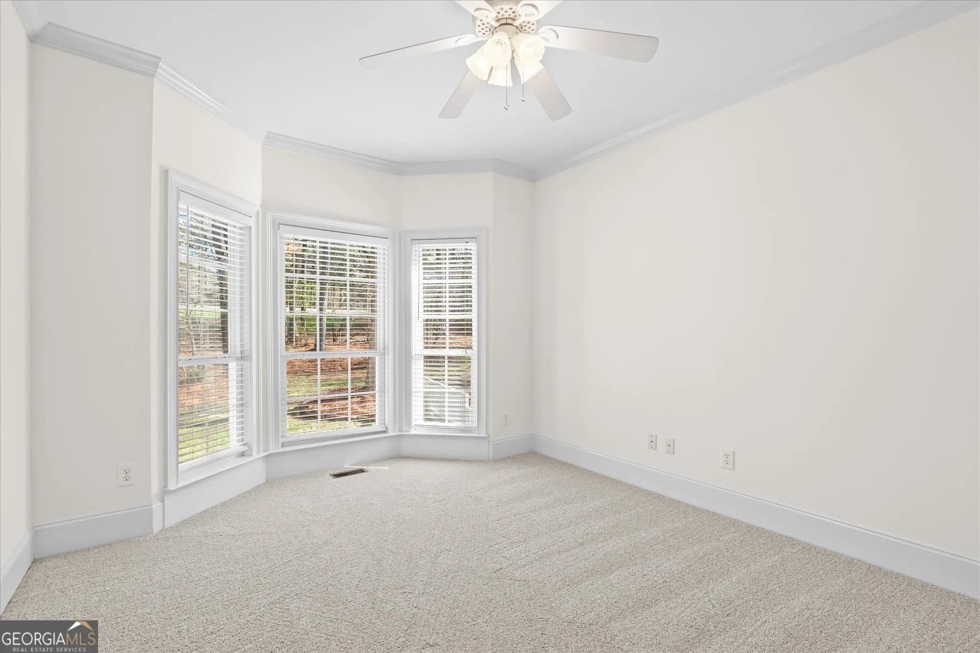 1030 Lakeview Pkwy — photo 14 of 50