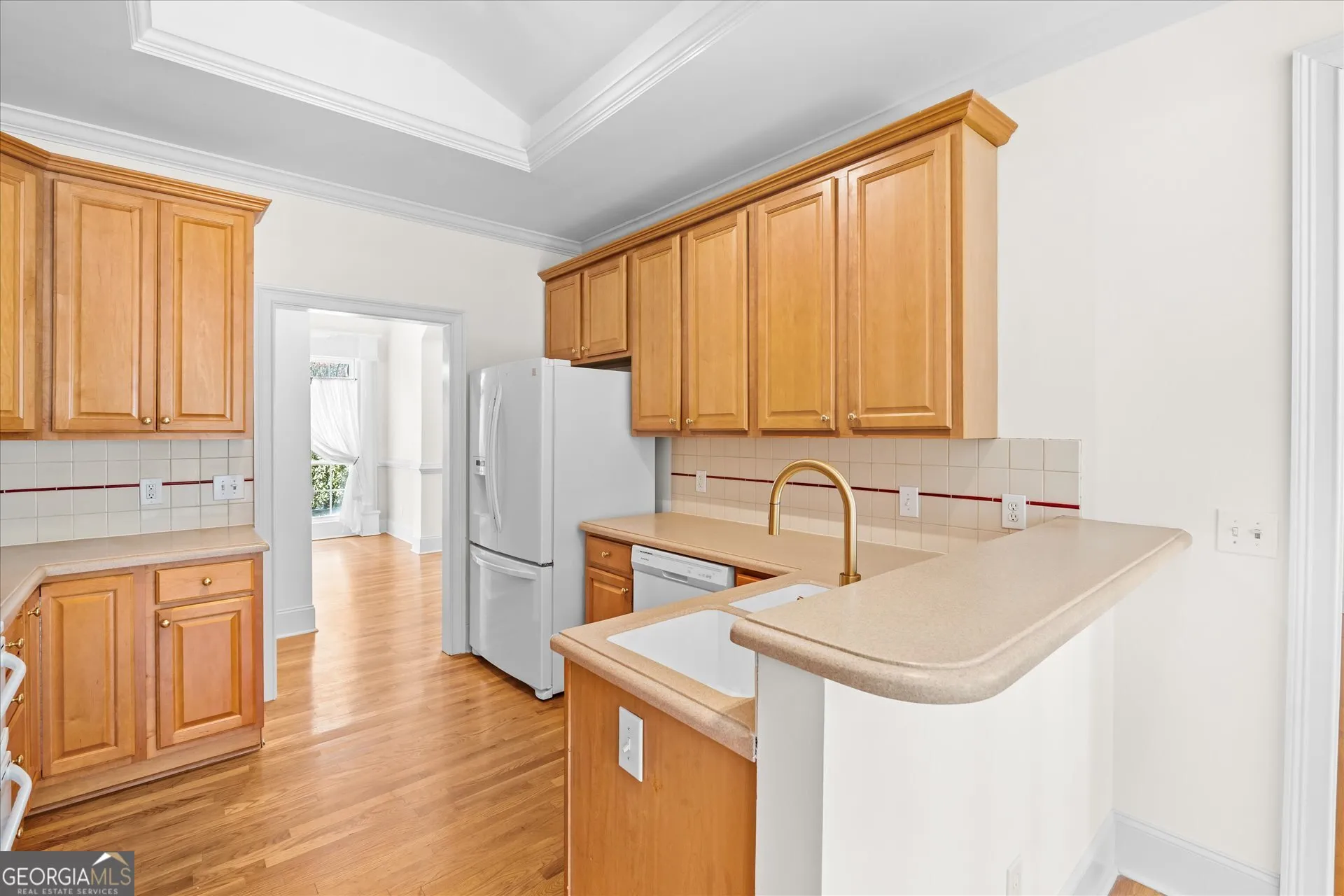 1030 Lakeview Pkwy — photo 3 of 50