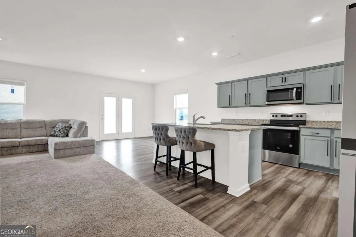 212 Cotton Tail Ln — photo 9 of 39