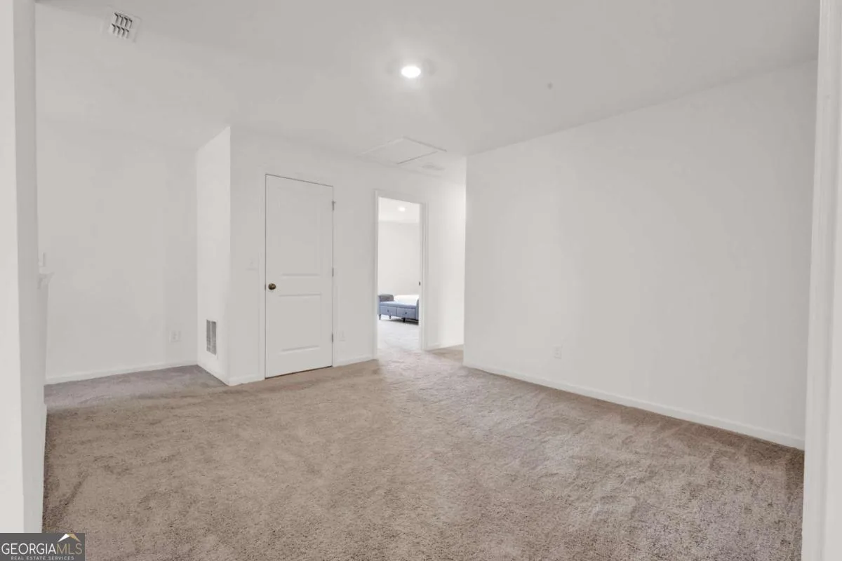 212 Cotton Tail Ln — photo 16 of 39