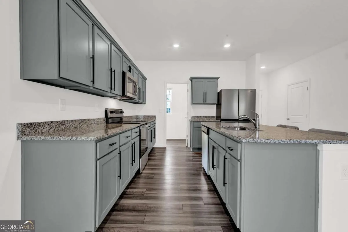 212 Cotton Tail Ln — photo 4 of 39