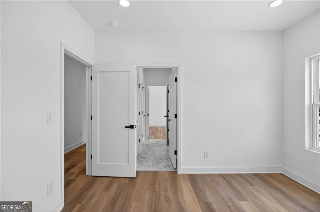 3219 Bakewell St — photo 7 of 29