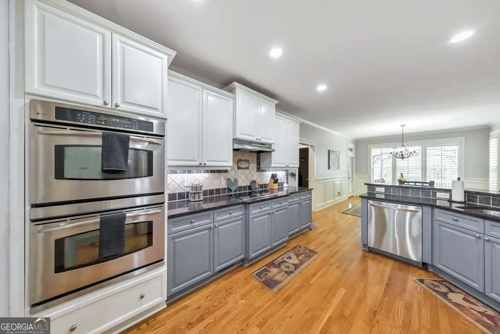 38 Sagemont Ct — photo 4 of 81