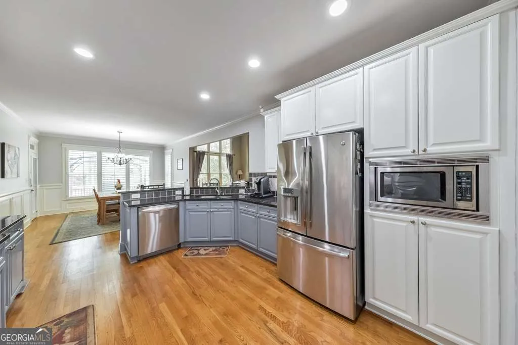 38 Sagemont Ct — photo 3 of 81