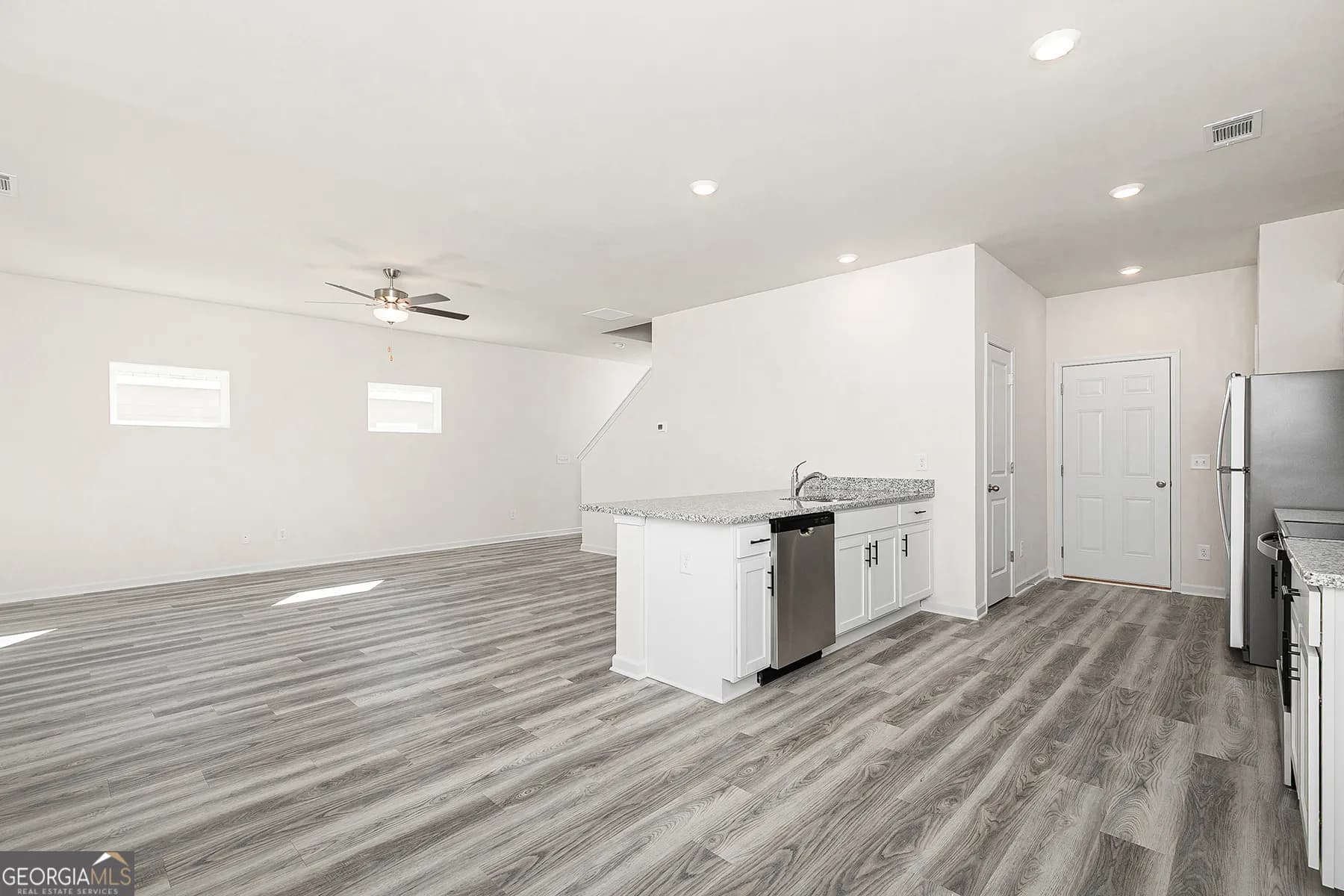 202 Katelyn Way — photo 11 of 16