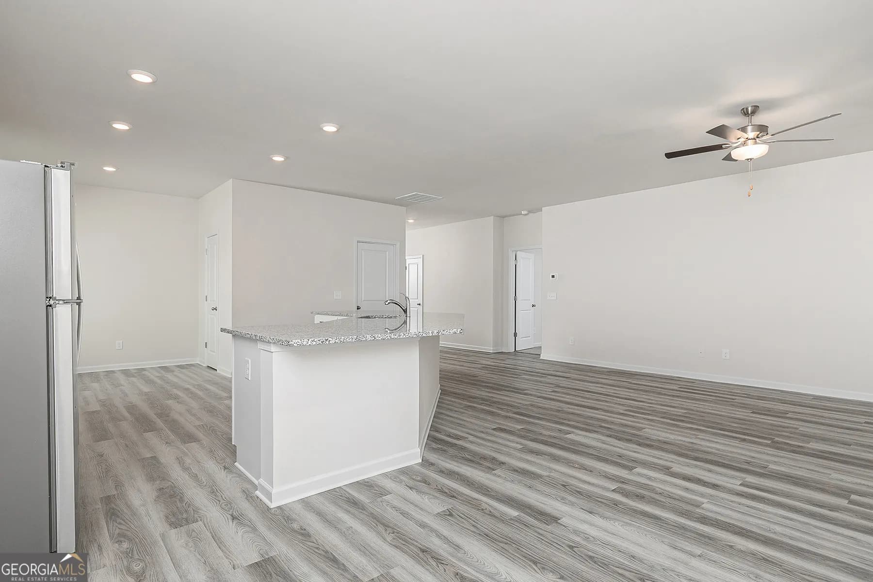 659 Mackenzie Cv — photo 16 of 20