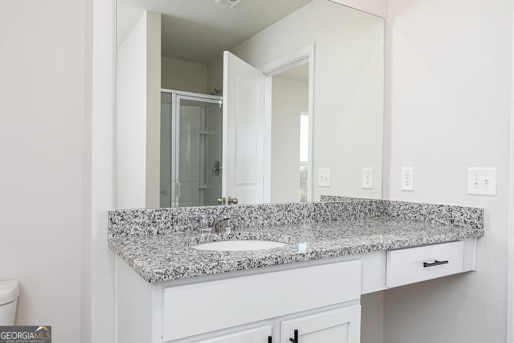 148 Howell Dr — photo 6 of 17