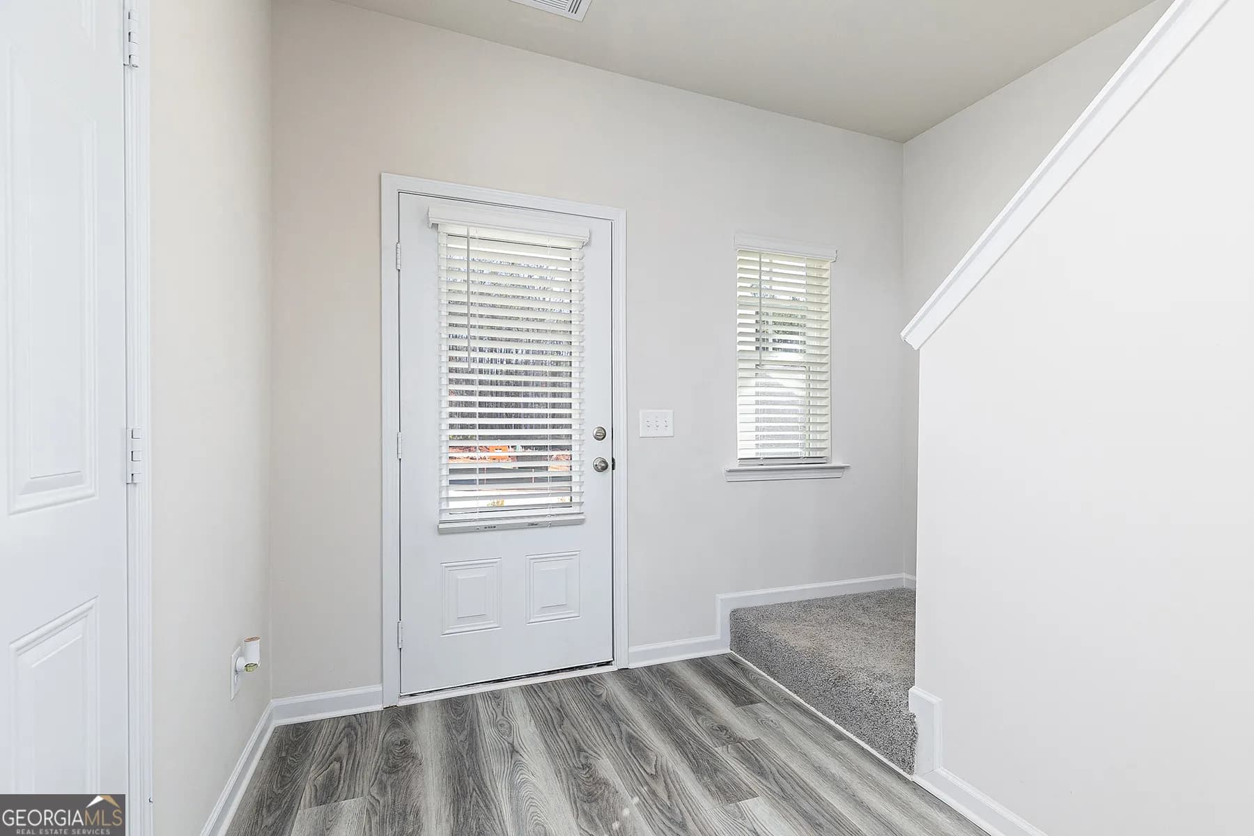 148 Howell Dr — photo 11 of 17