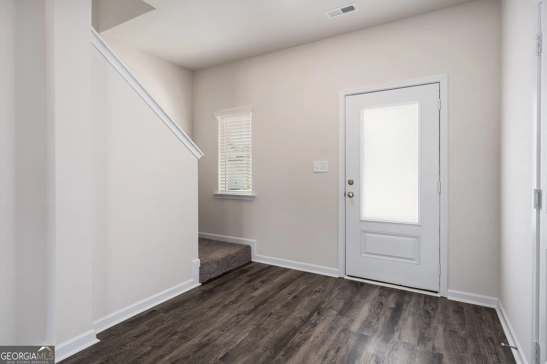 112 Howell Dr — photo 11 of 16