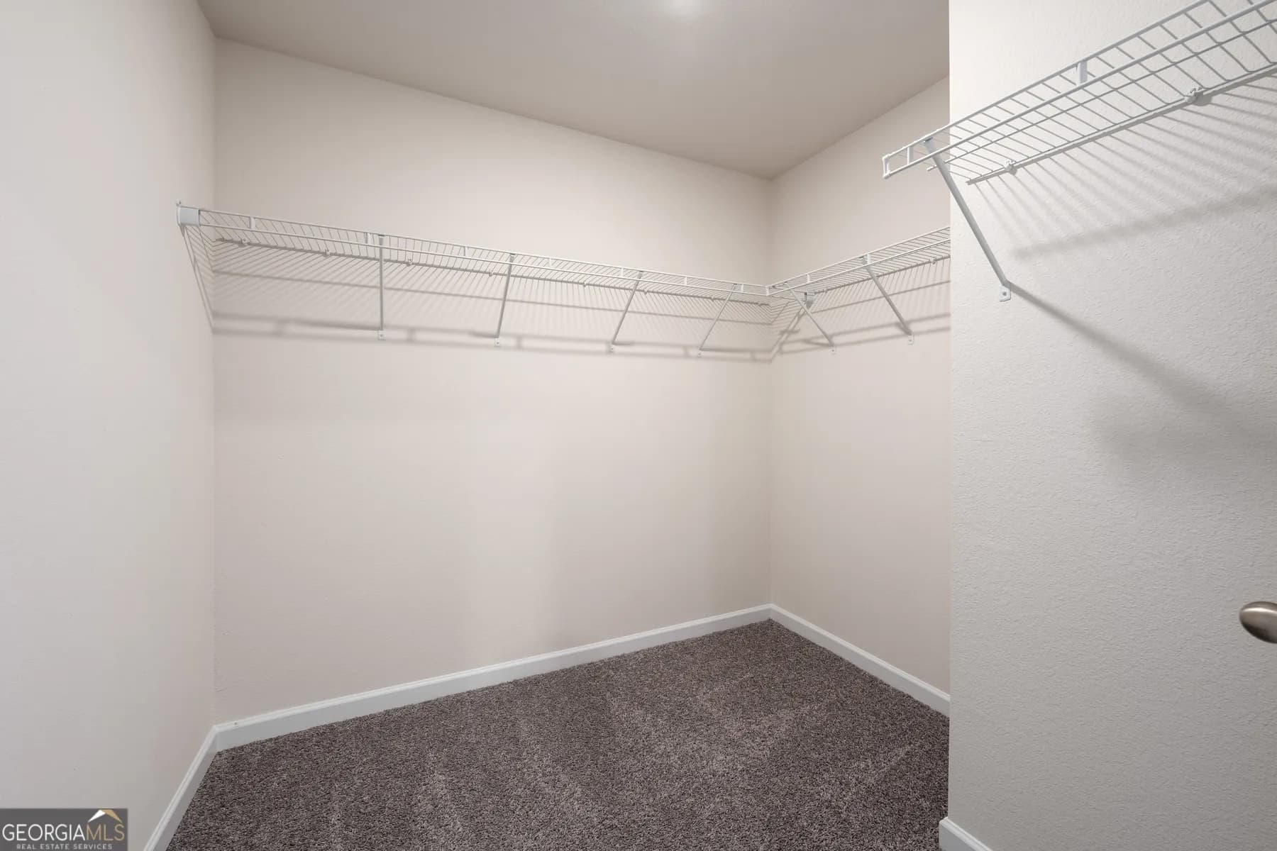 112 Howell Dr — photo 5 of 16