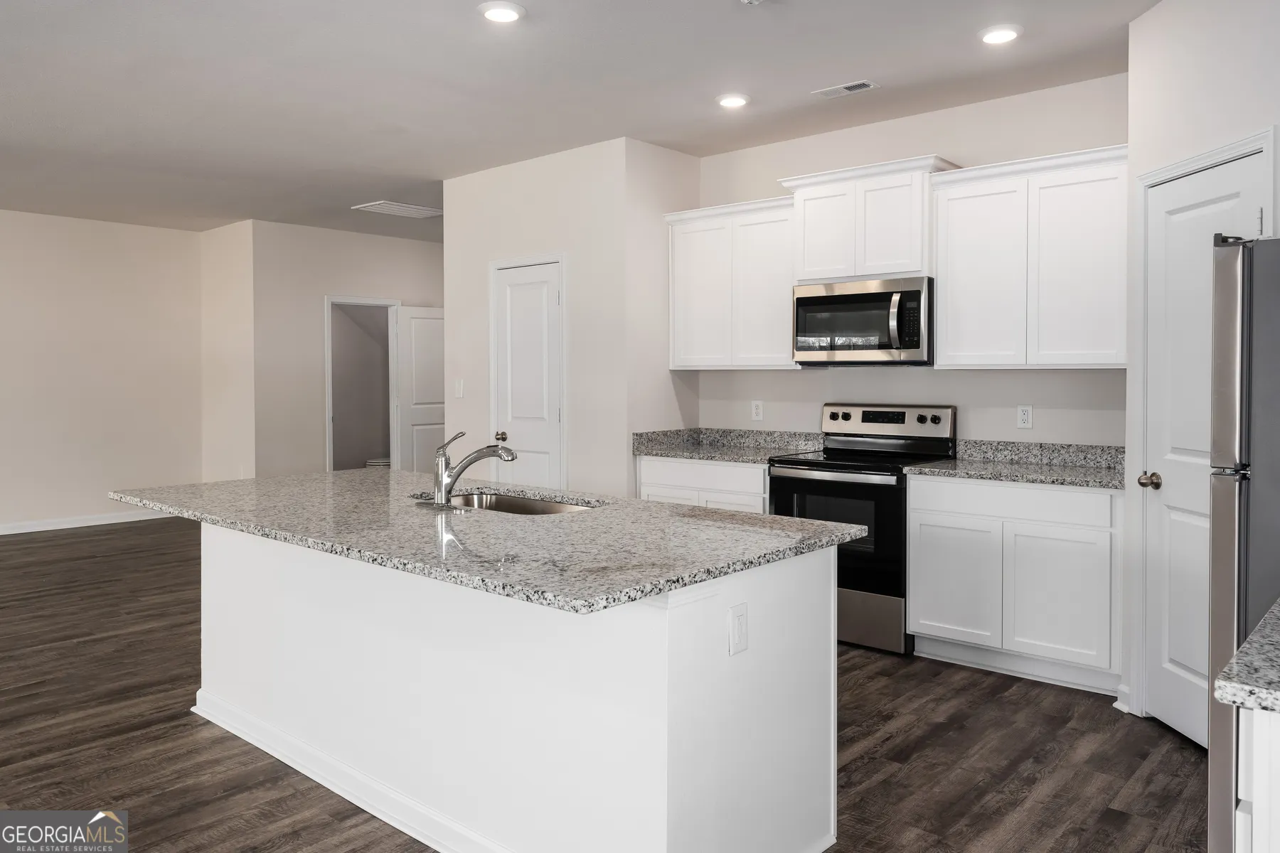 112 Howell Dr — photo 14 of 16