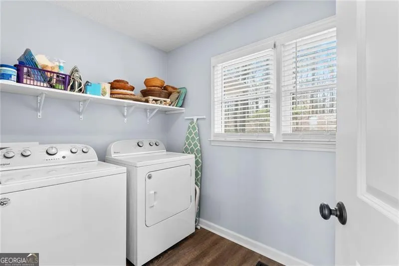 7180 Lakemond Ct — photo 11 of 61