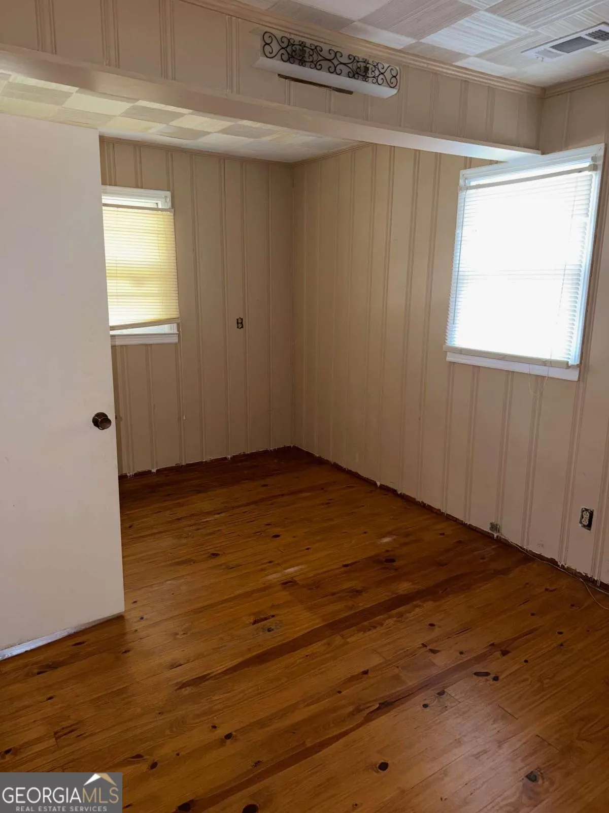 507 Gordon St — photo 4 of 20