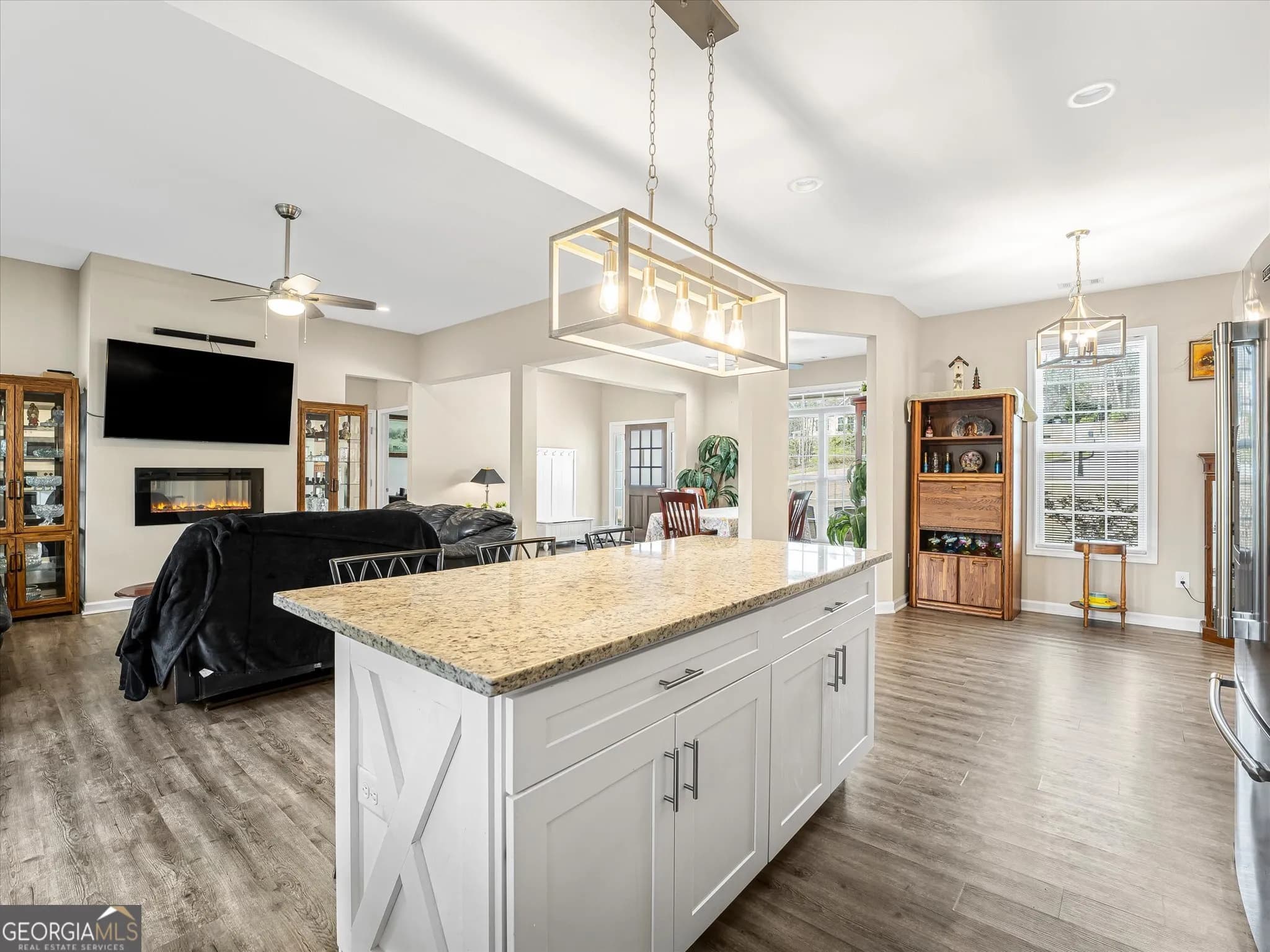 48 Weatherbrooke Ln — photo 3 of 55