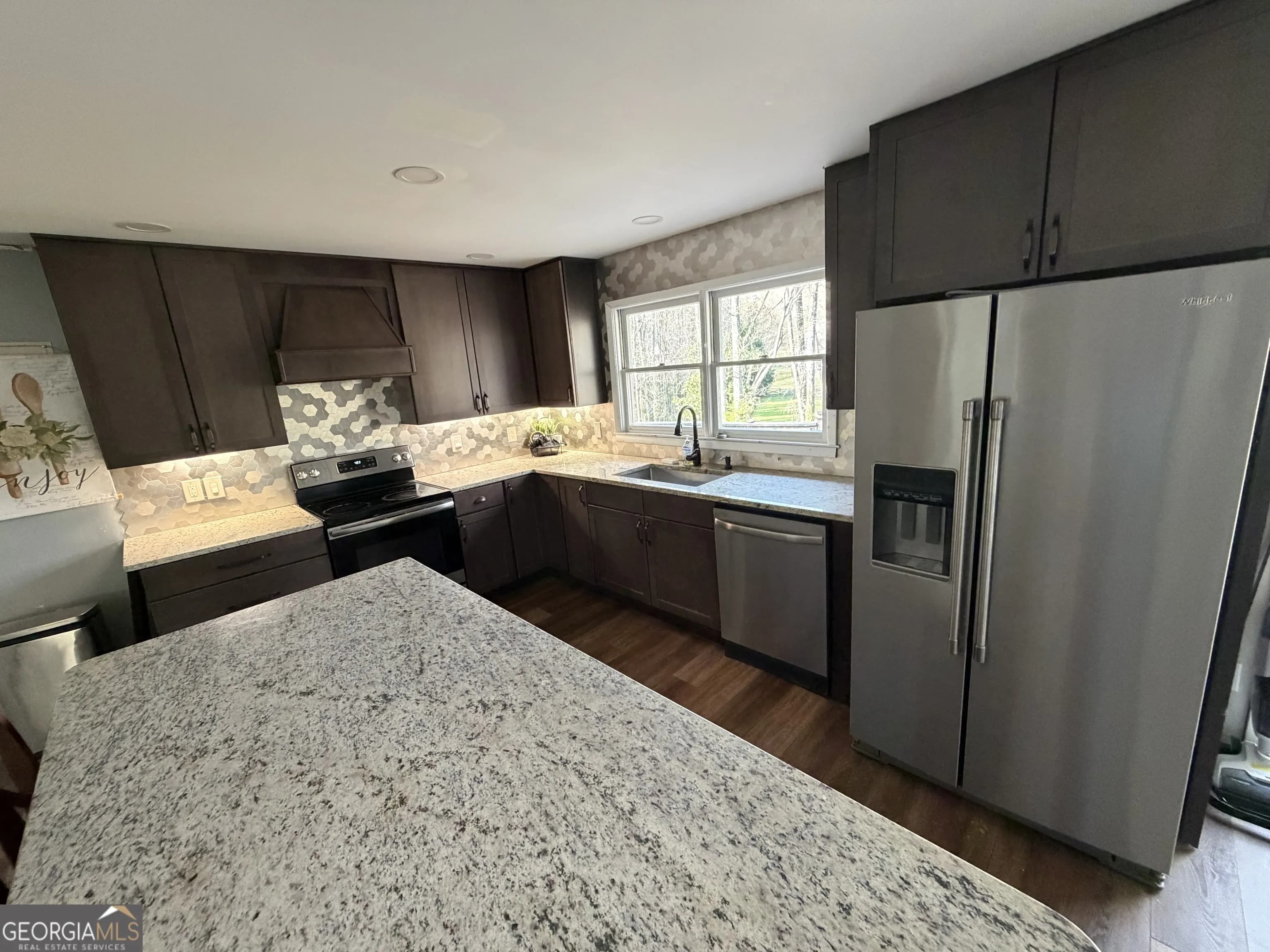 601 Pinecrest Dr — photo 18 of 20