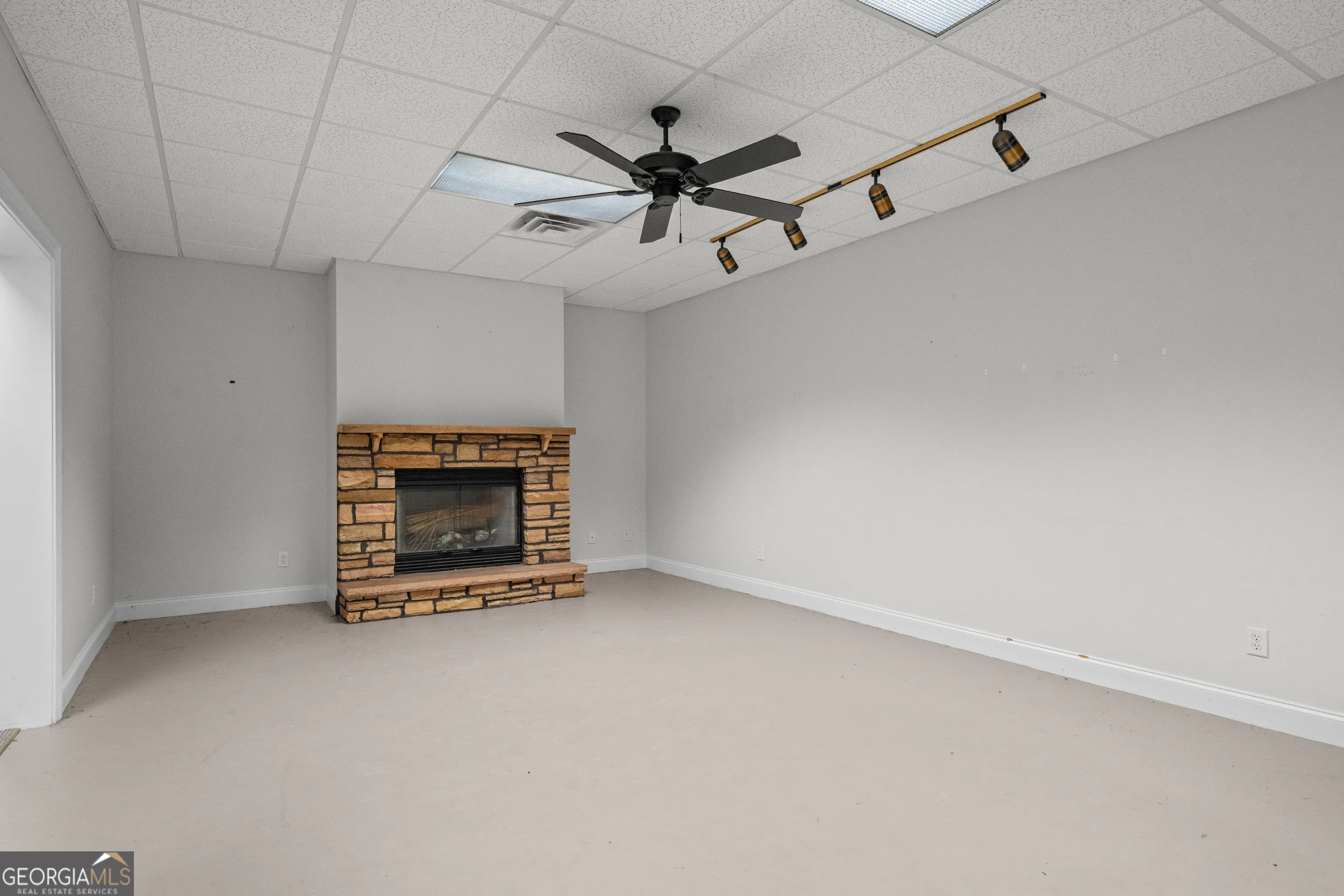 2058 Sewanee Ct — photo 42 of 81
