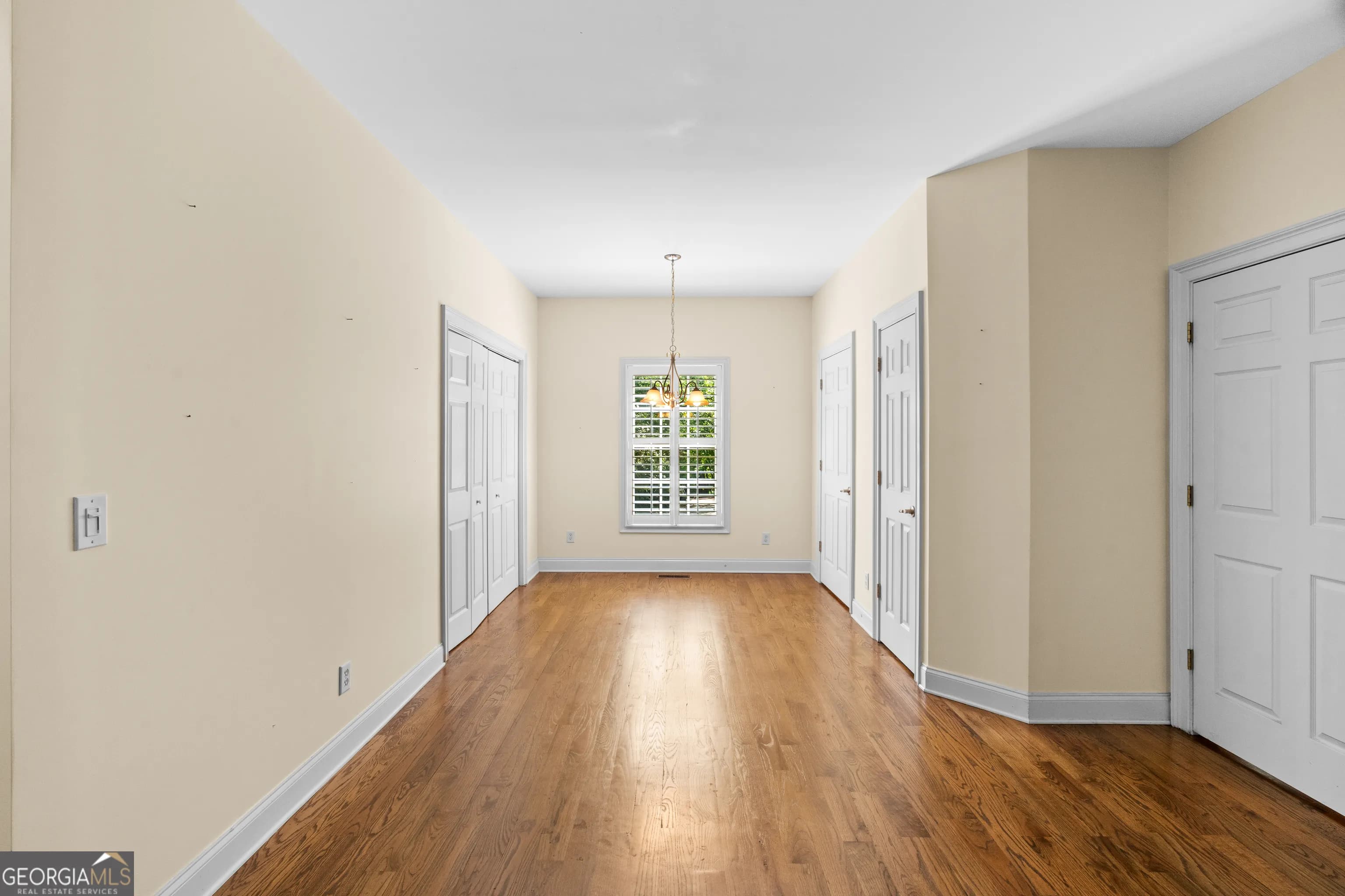 2058 Sewanee Ct — photo 8 of 81