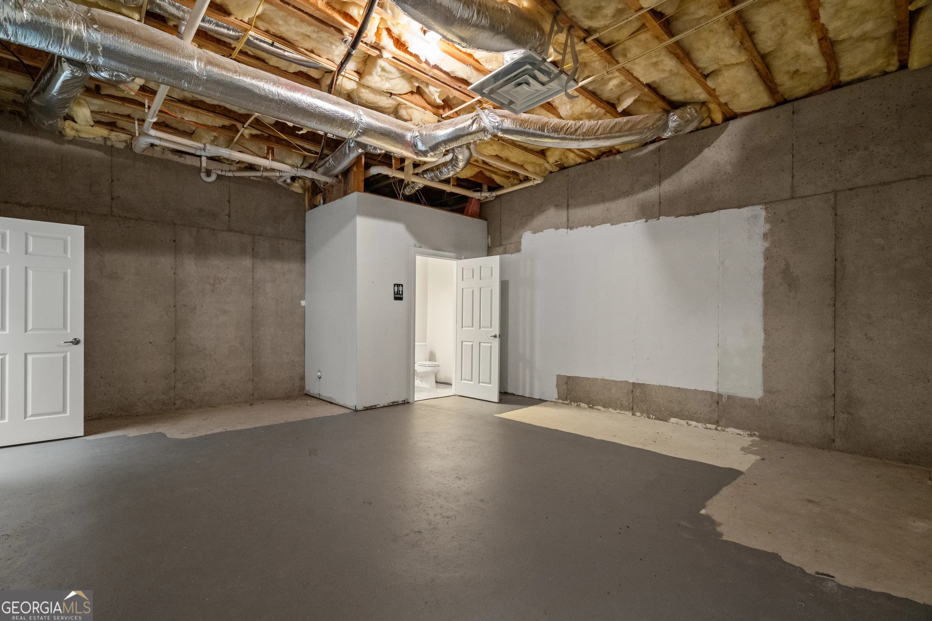 2058 Sewanee Ct — photo 40 of 81