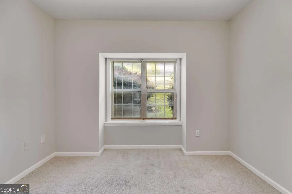 7712 Autry Cir — photo 8 of 27