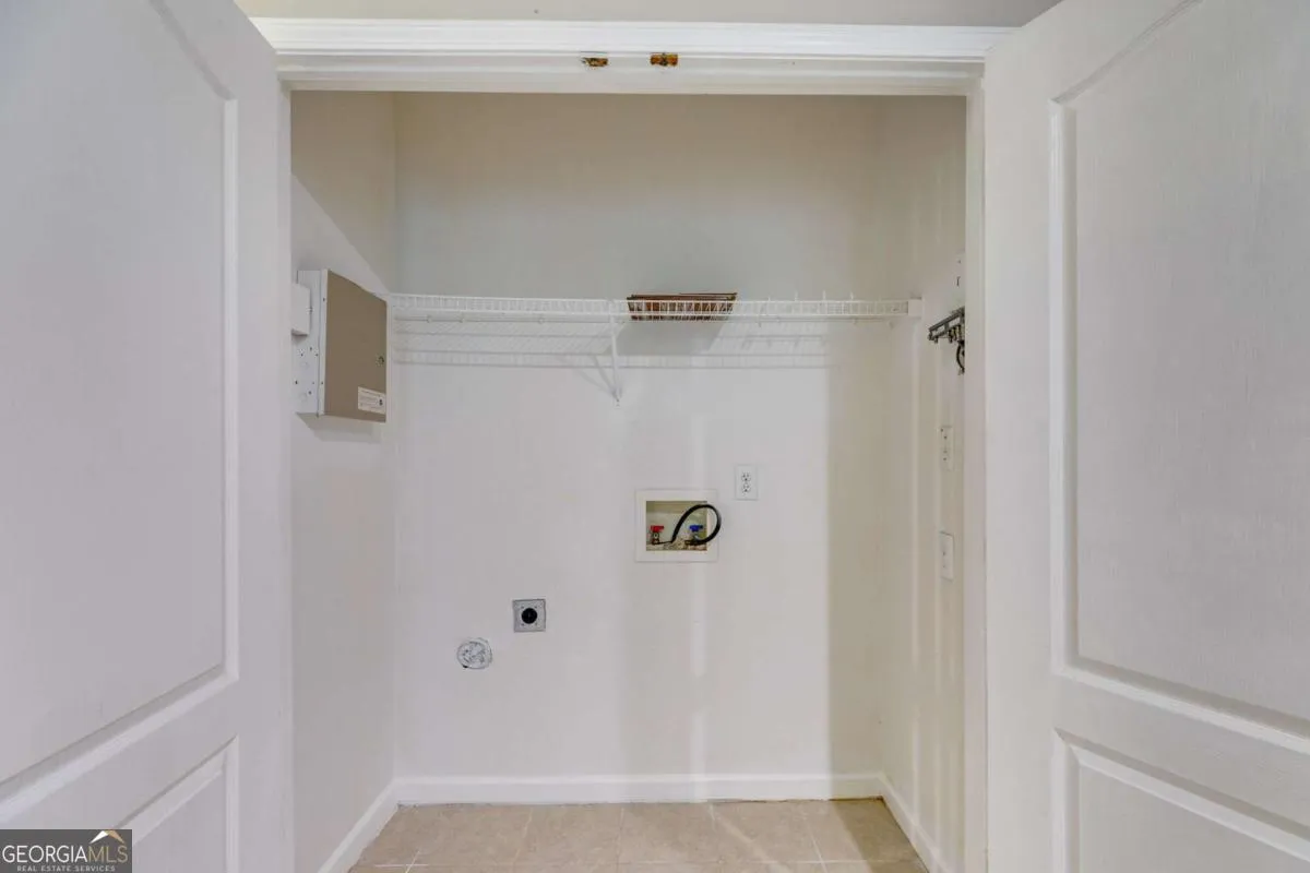 7712 Autry Cir — photo 12 of 27