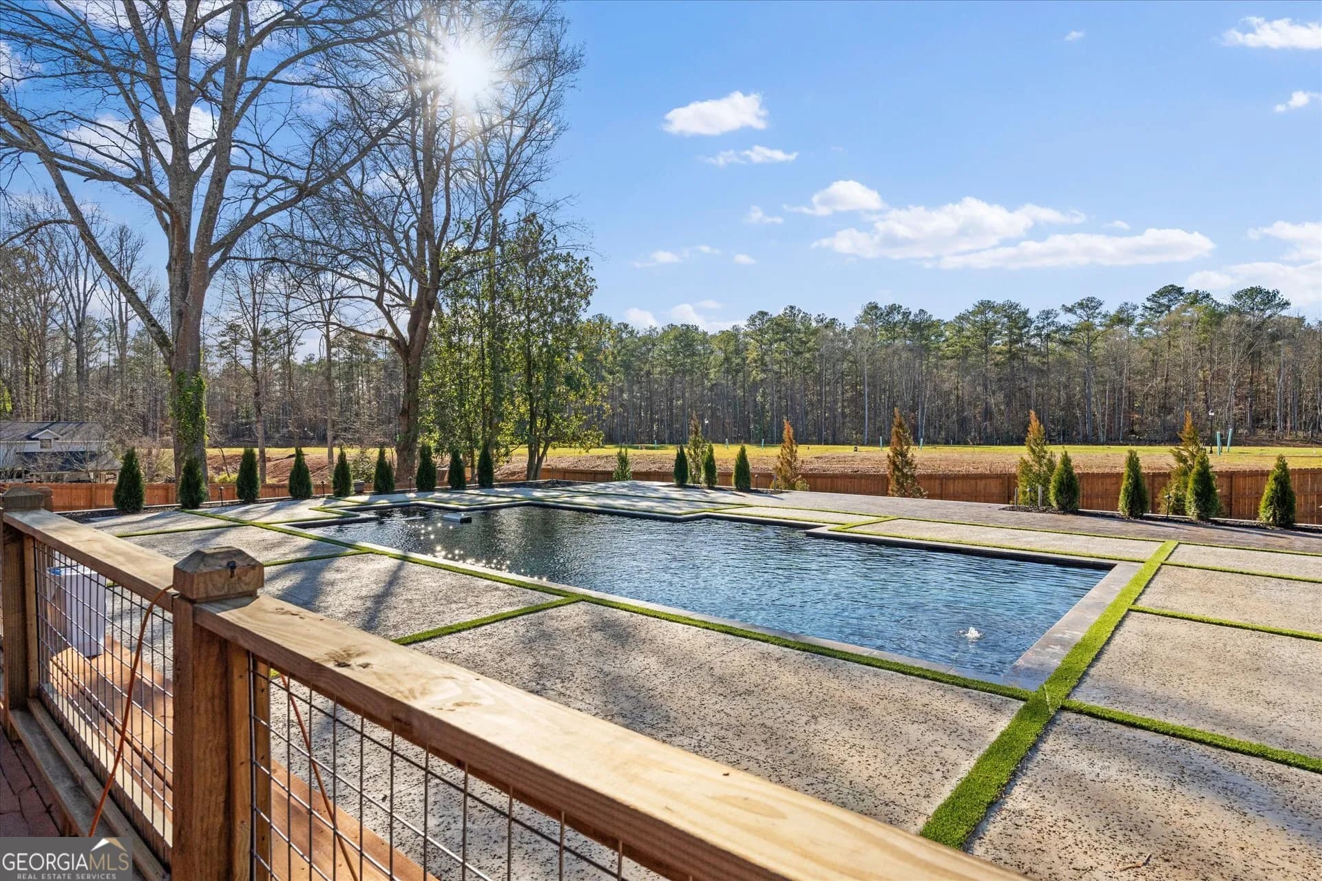 109 Briarwood Dr — photo 34 of 40