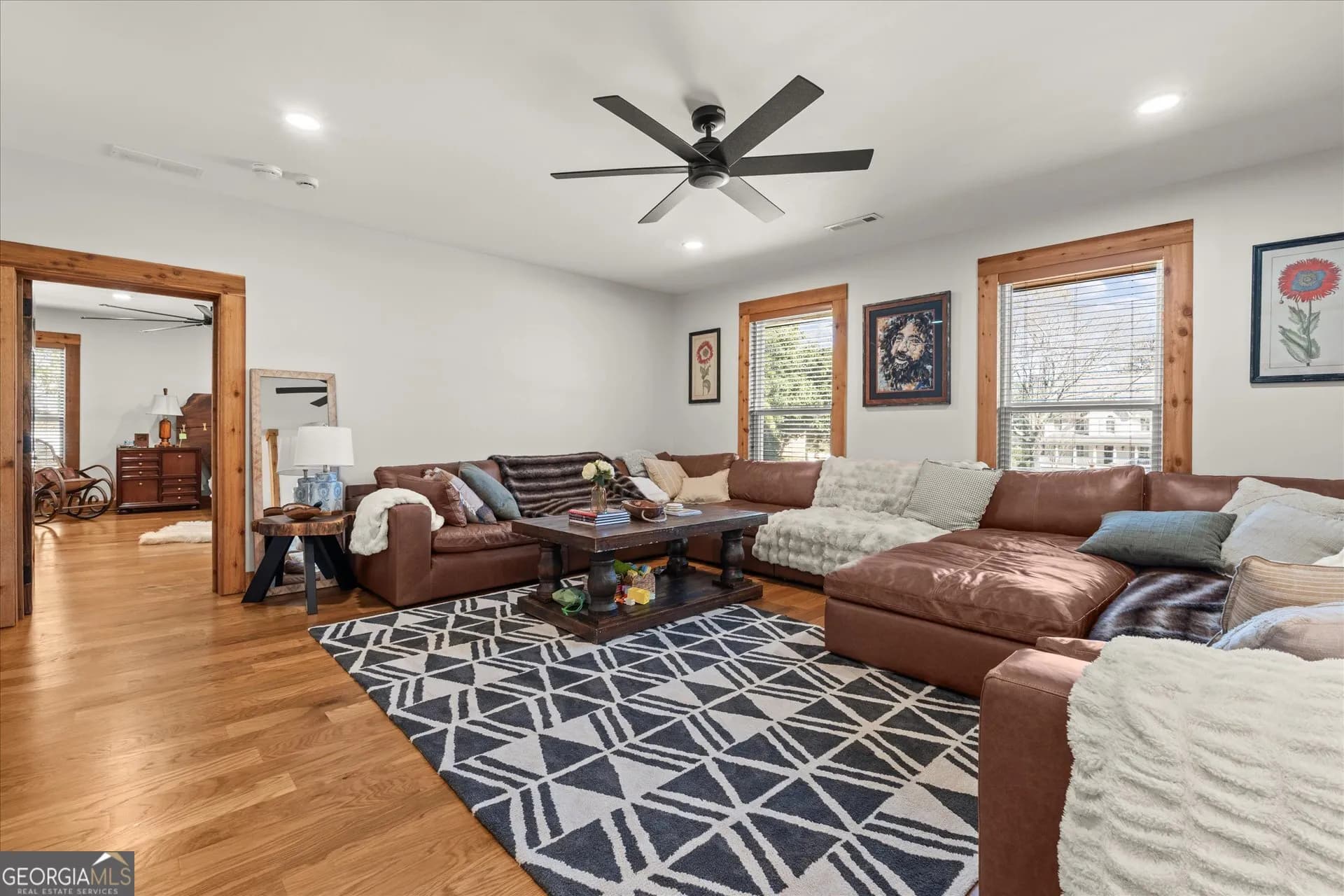 109 Briarwood Dr — photo 9 of 40