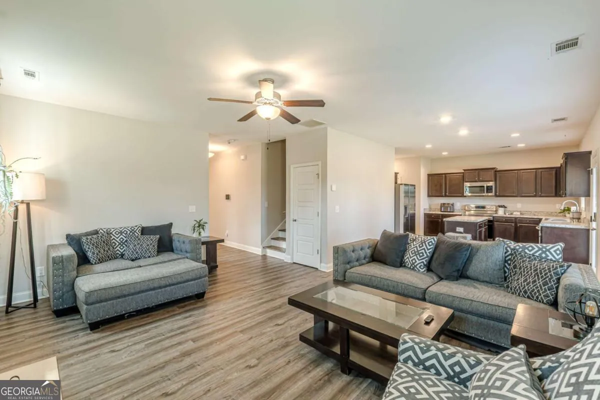 123 Mulberry Dr — photo 5 of 47