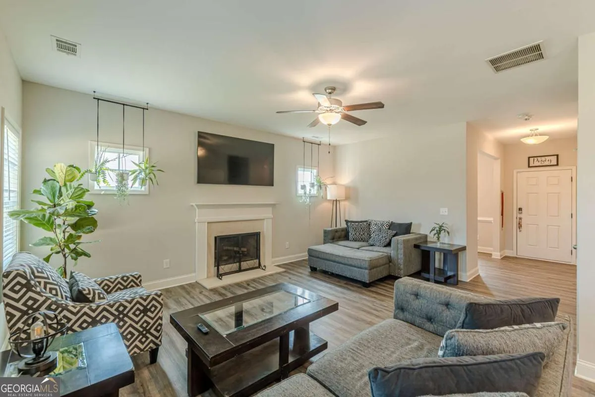 123 Mulberry Dr — photo 6 of 47
