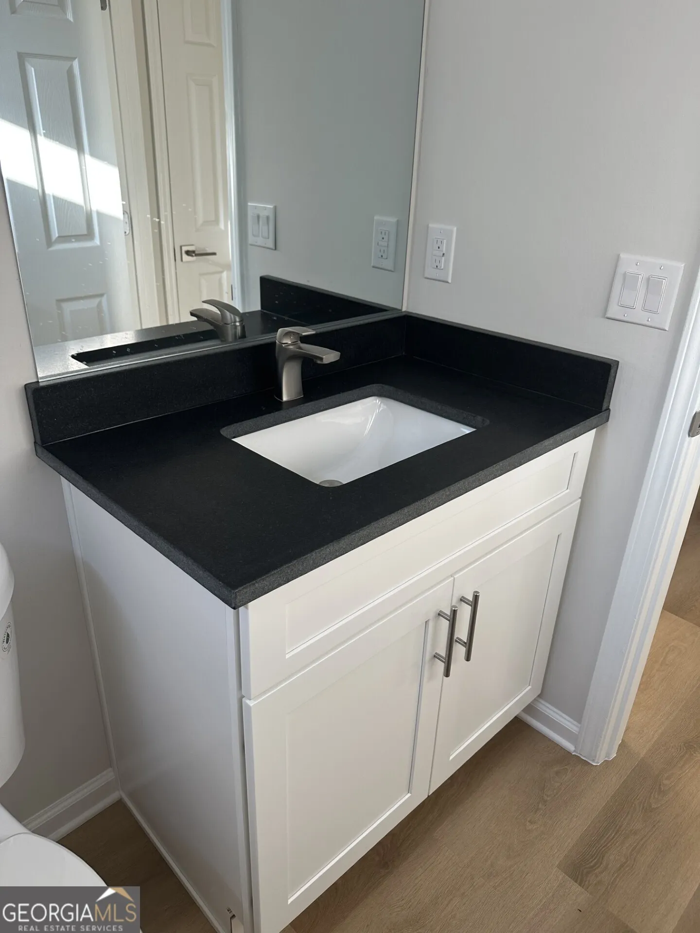 126 Horseshoe Ln — photo 8 of 25