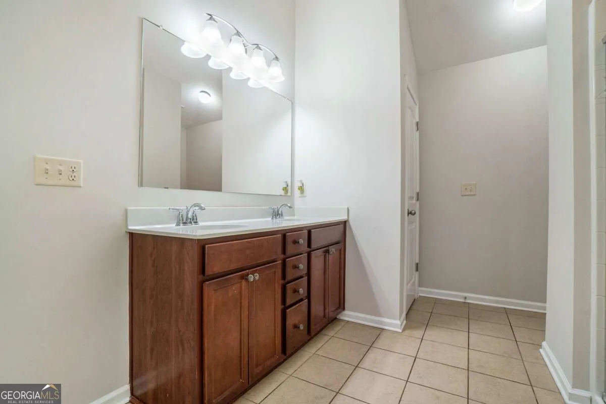 170 Ryans Pt — photo 16 of 35
